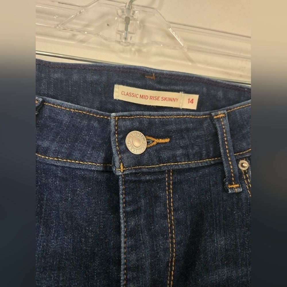 Levi's Women's Classic Mid Rise Studded Skinny Jeans Size 14 - Picture 3 of 9